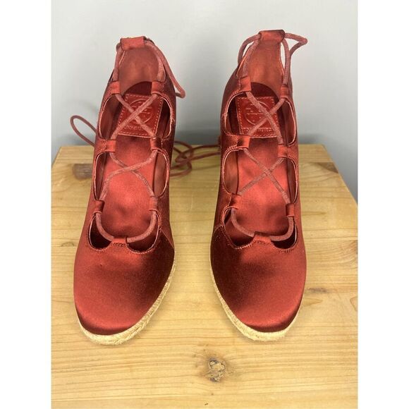 Tory Burch Women's High Heels Wedge Espadrilles Pompoms Satin Merlot Shoes 5.5 - Picture 3 of 12